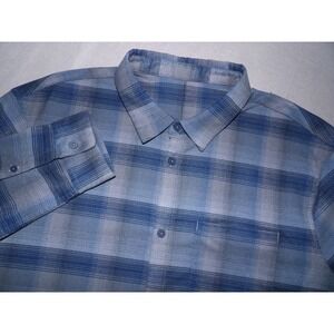 Lululemon Long Sleeved Blue Plaid Flannel Stretch Button Up Shirt Men's XL